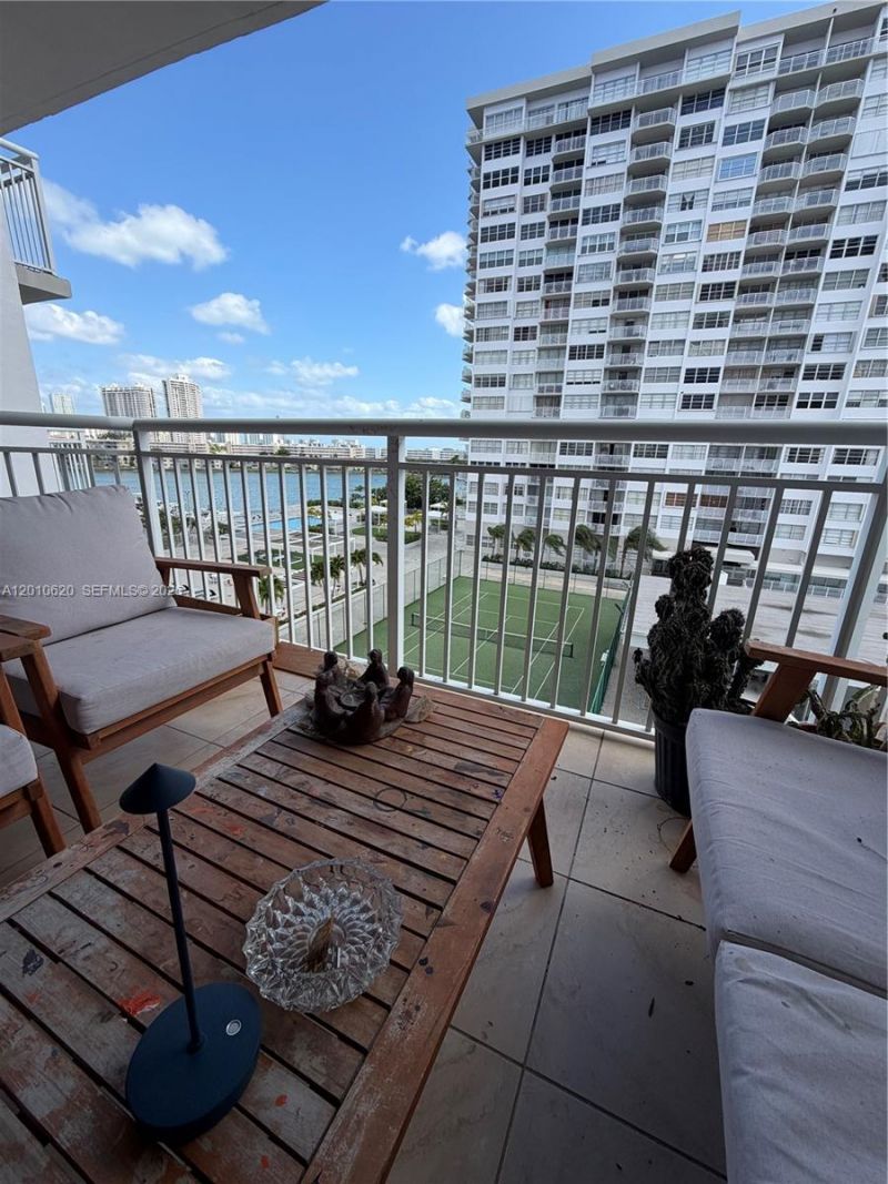 18061 Biscayne Blvd , Unit 601, Aventura, FL 33160 Photo