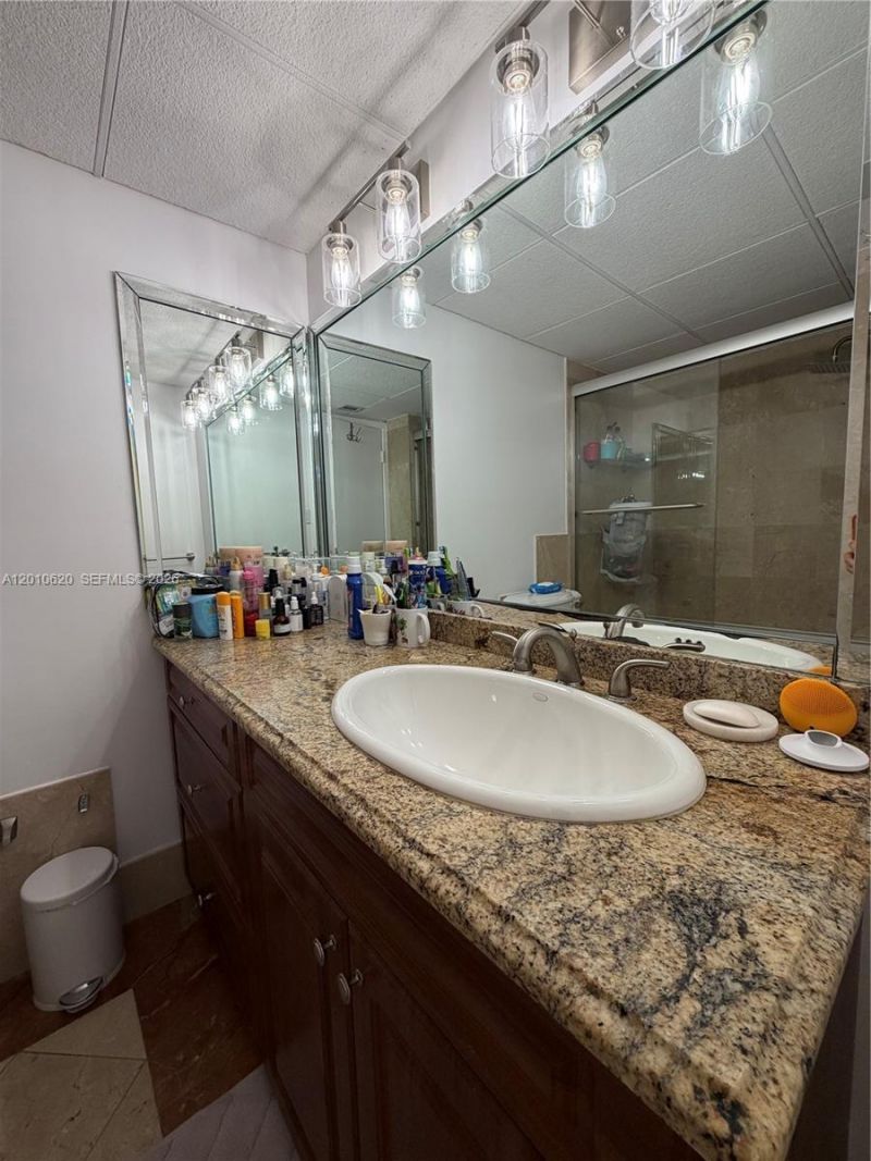 18061 Biscayne Blvd , Unit 601, Aventura, FL 33160 Photo