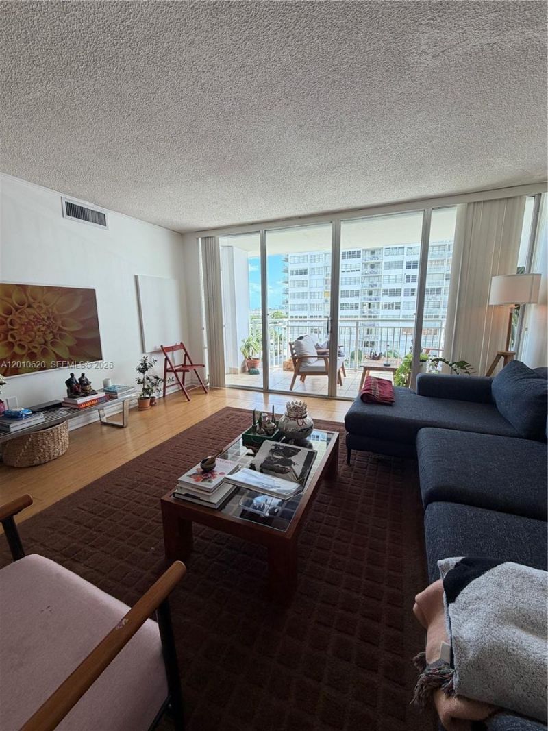 18061 Biscayne Blvd , Unit 601, Aventura, FL 33160 Photo