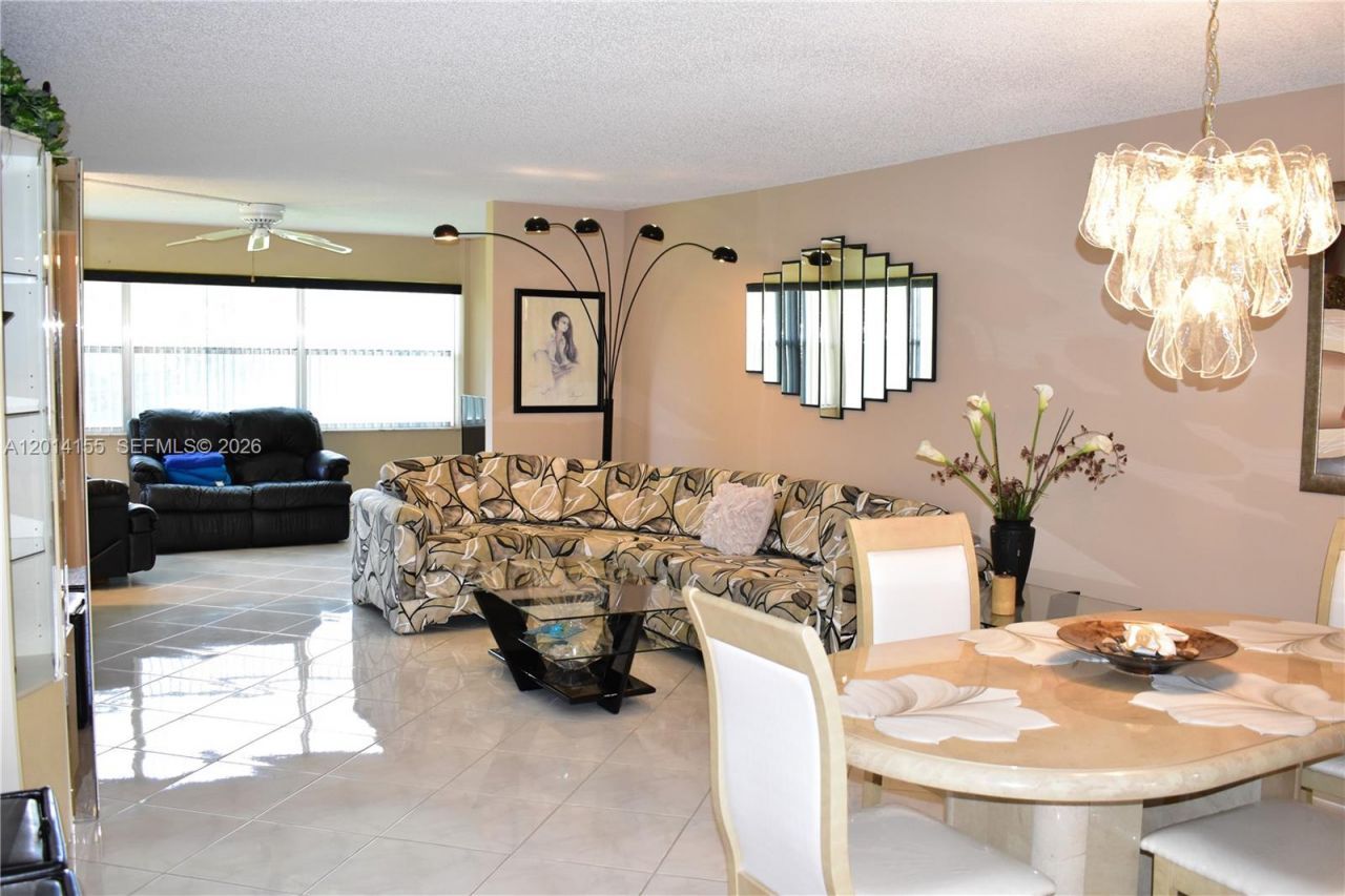 9541 Sunrise Lakes Blvd , Unit 204, Sunrise, FL 33322 Photo