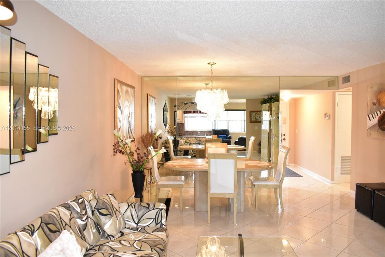 9541 Sunrise Lakes Blvd , Unit 204, Sunrise, FL 33322 Photo