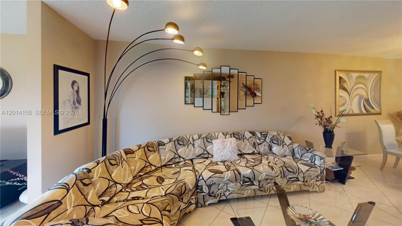 9541 Sunrise Lakes Blvd , Unit 204, Sunrise, FL 33322 Photo