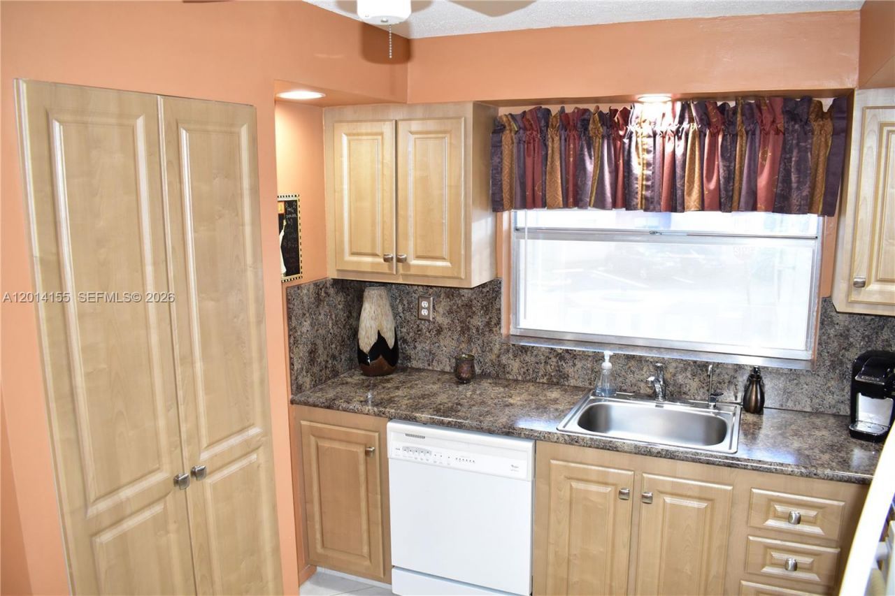 9541 Sunrise Lakes Blvd , Unit 204, Sunrise, FL 33322 Photo
