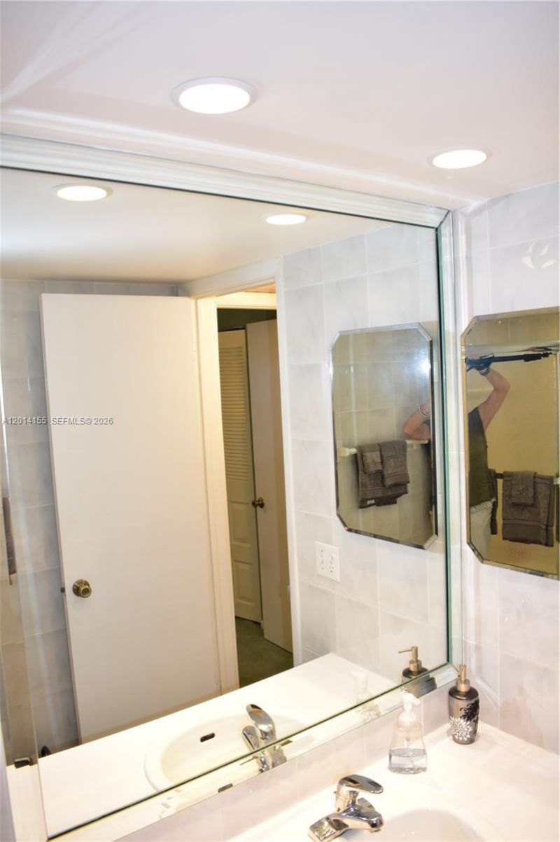 9541 Sunrise Lakes Blvd , Unit 204, Sunrise, FL 33322 Photo