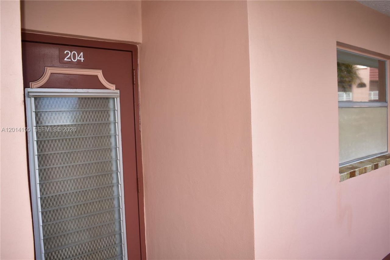 9541 Sunrise Lakes Blvd , Unit 204, Sunrise, FL 33322 Photo