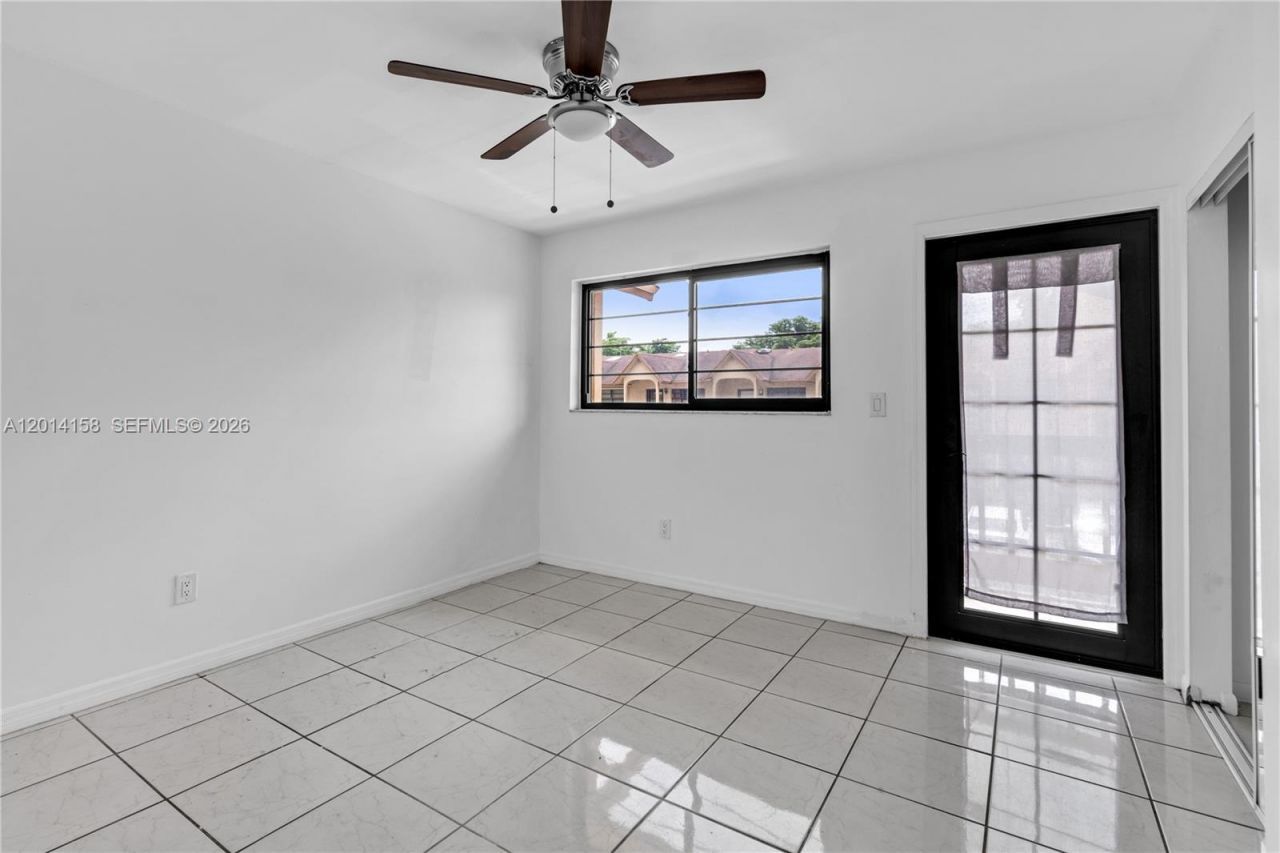 5375 W 23rd Ct, Unit 14-10, Hialeah, FL 33016 Photo