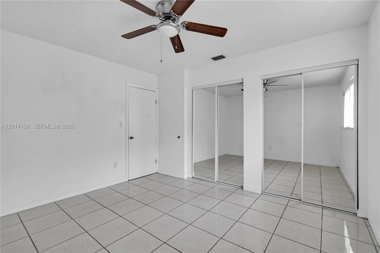 5375 W 23rd Ct, Unit 14-10, Hialeah, FL 33016 Photo