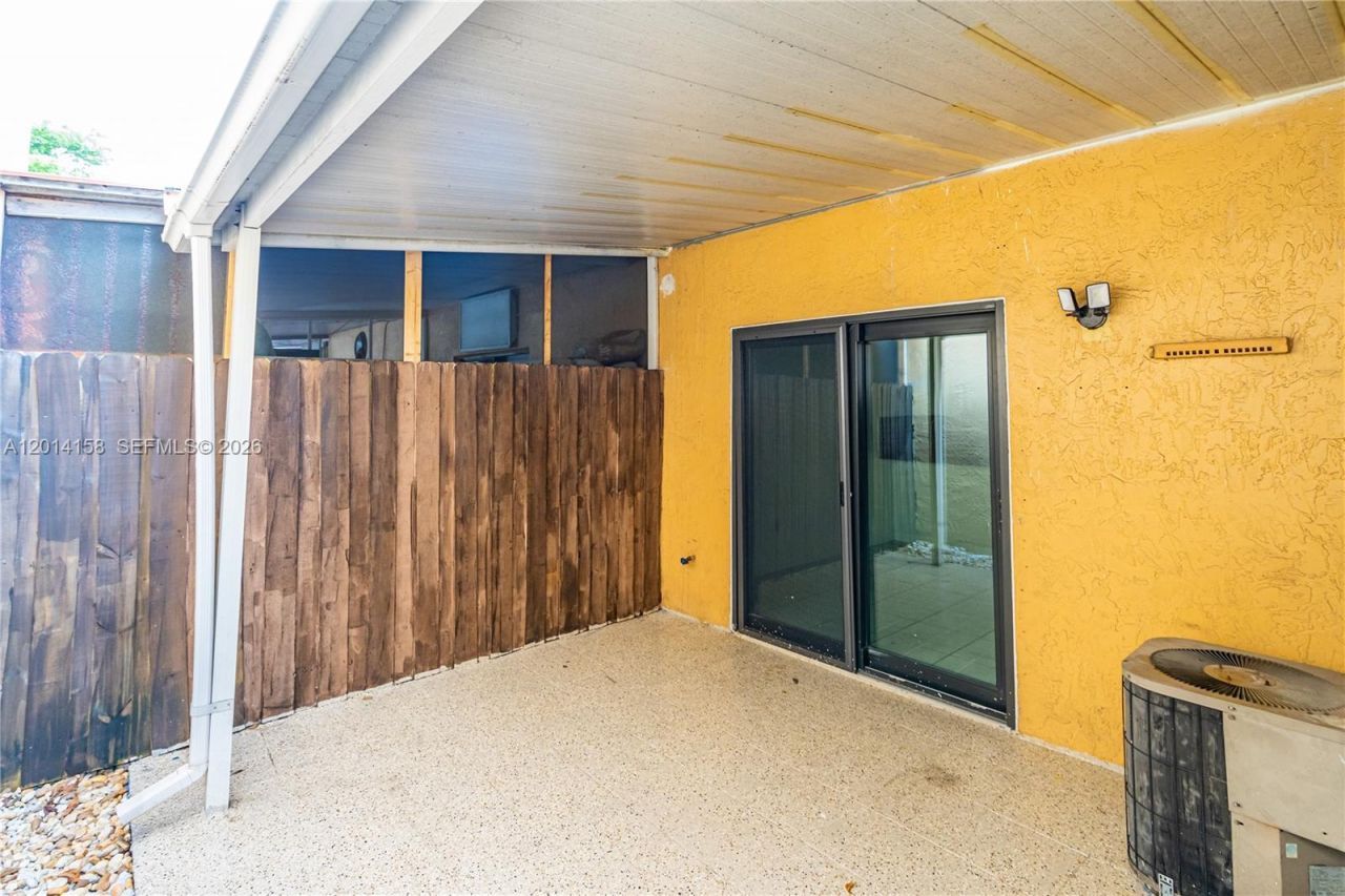 5375 W 23rd Ct, Unit 14-10, Hialeah, FL 33016 Photo