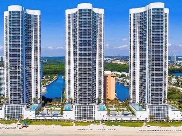 15901 Collins Ave , Unit 4107, Sunny Isles Beach, FL 33160