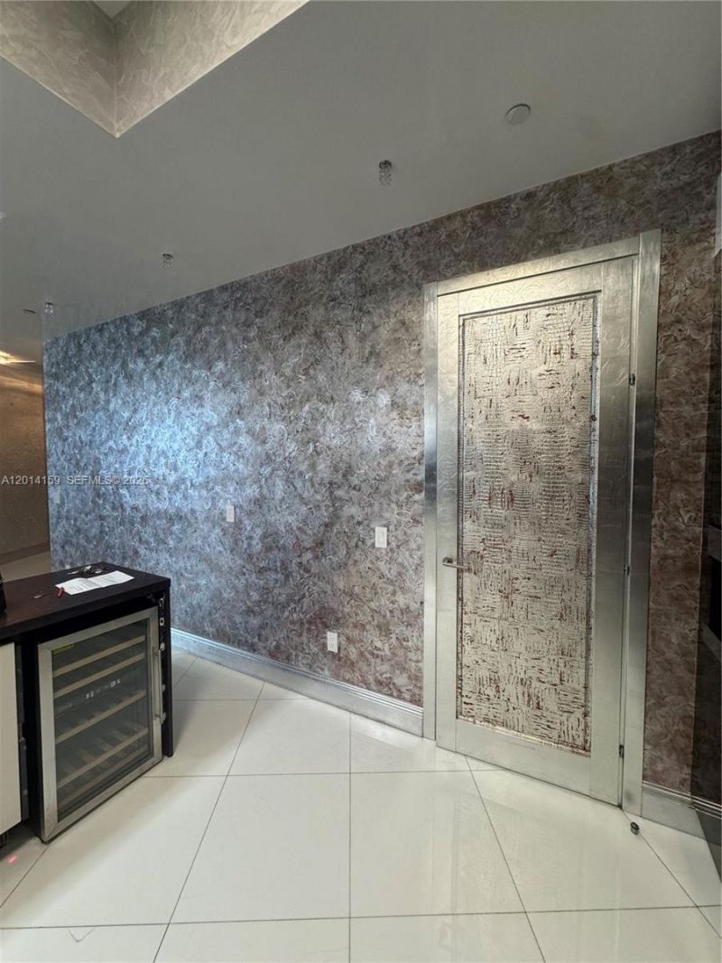 15901 Collins Ave , Unit 4107, Sunny Isles Beach, FL 33160 Photo