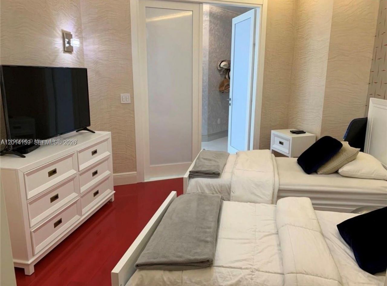 15901 Collins Ave , Unit 4107, Sunny Isles Beach, FL 33160 Photo