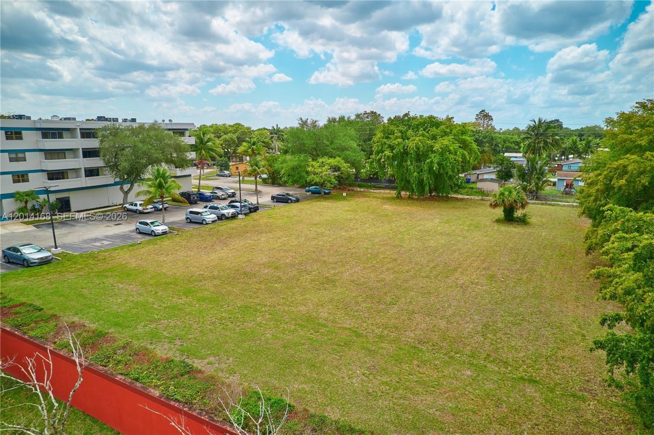 0 N 61 Avenue , Hollywood, FL 33024 Photo