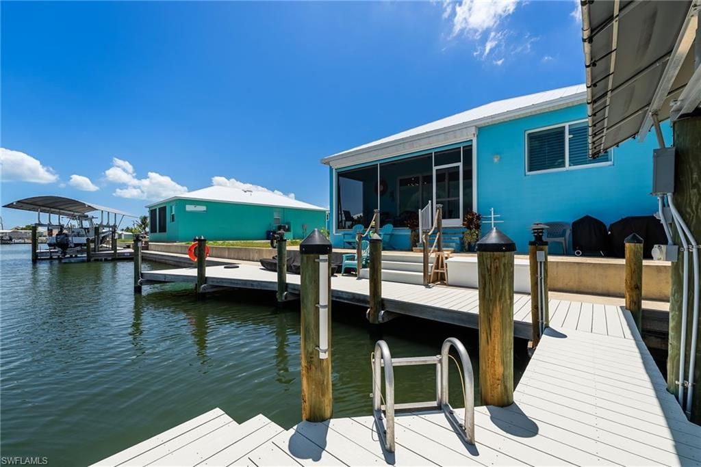 3026 Trawler Ln, Saint James City, FL 33956 Photo