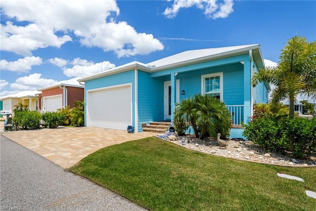 3026 Trawler Ln, Saint James City, FL 33956 Photo