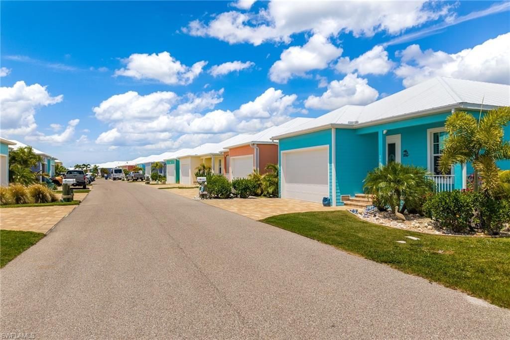 3026 Trawler Ln, Saint James City, FL 33956 Photo