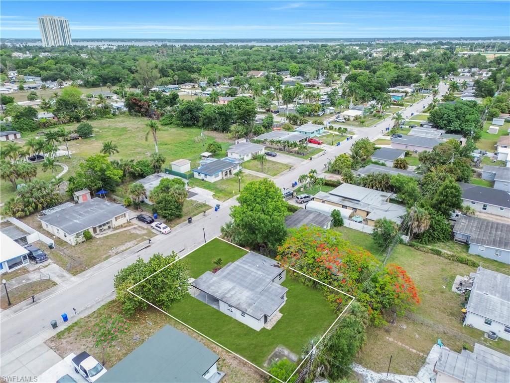 1527 Gardenia Ave , Fort Myers, FL 33916 Photo