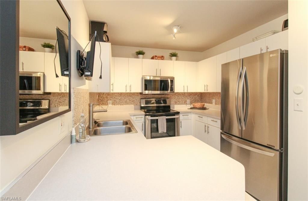 519 Roma Ct , Unit 3-208, Naples, FL 34110 Photo