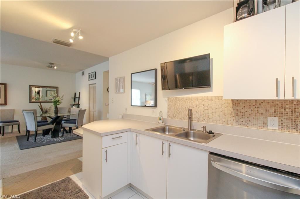 519 Roma Ct , Unit 3-208, Naples, FL 34110 Photo
