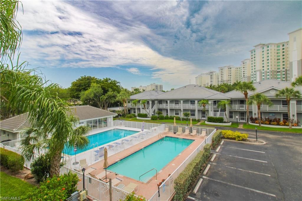 519 Roma Ct , Unit 3-208, Naples, FL 34110 Photo