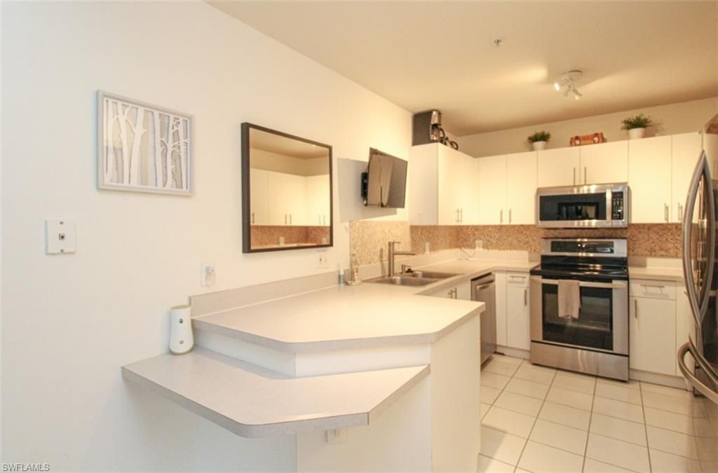 519 Roma Ct , Unit 3-208, Naples, FL 34110 Photo