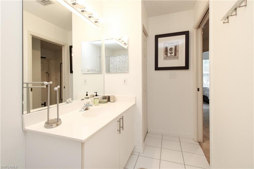 519 Roma Ct , Unit 3-208, Naples, FL 34110 Photo