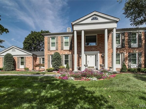 15991 Meadow Oak Drive, Chesterfield, MO 63017