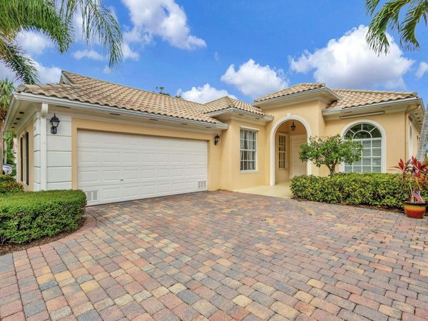 8241 Tobago Lane, Wellington, FL 33414