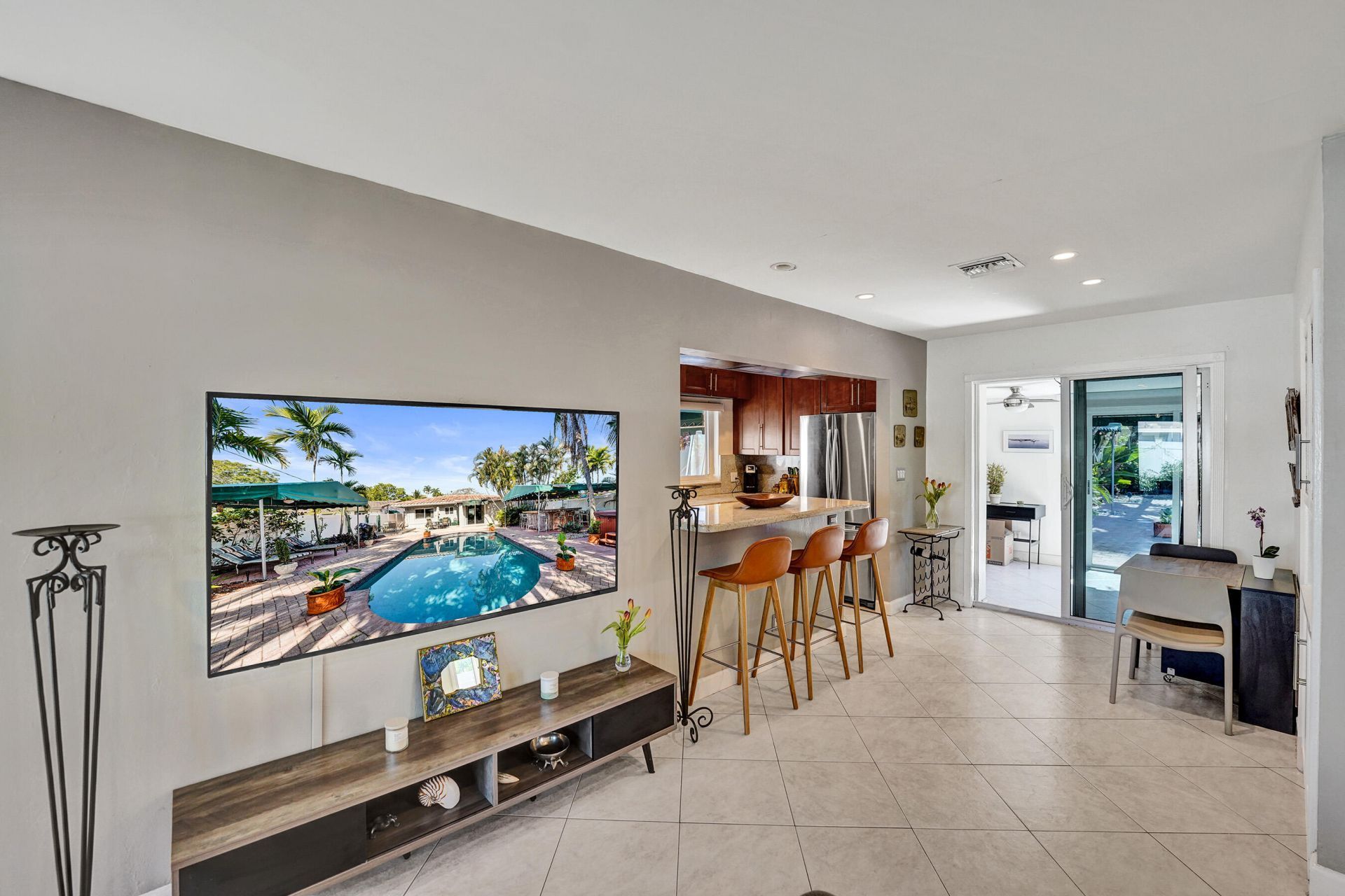 1036 NE 9th Avenue, Fort Lauderdale, FL 33304 Photo