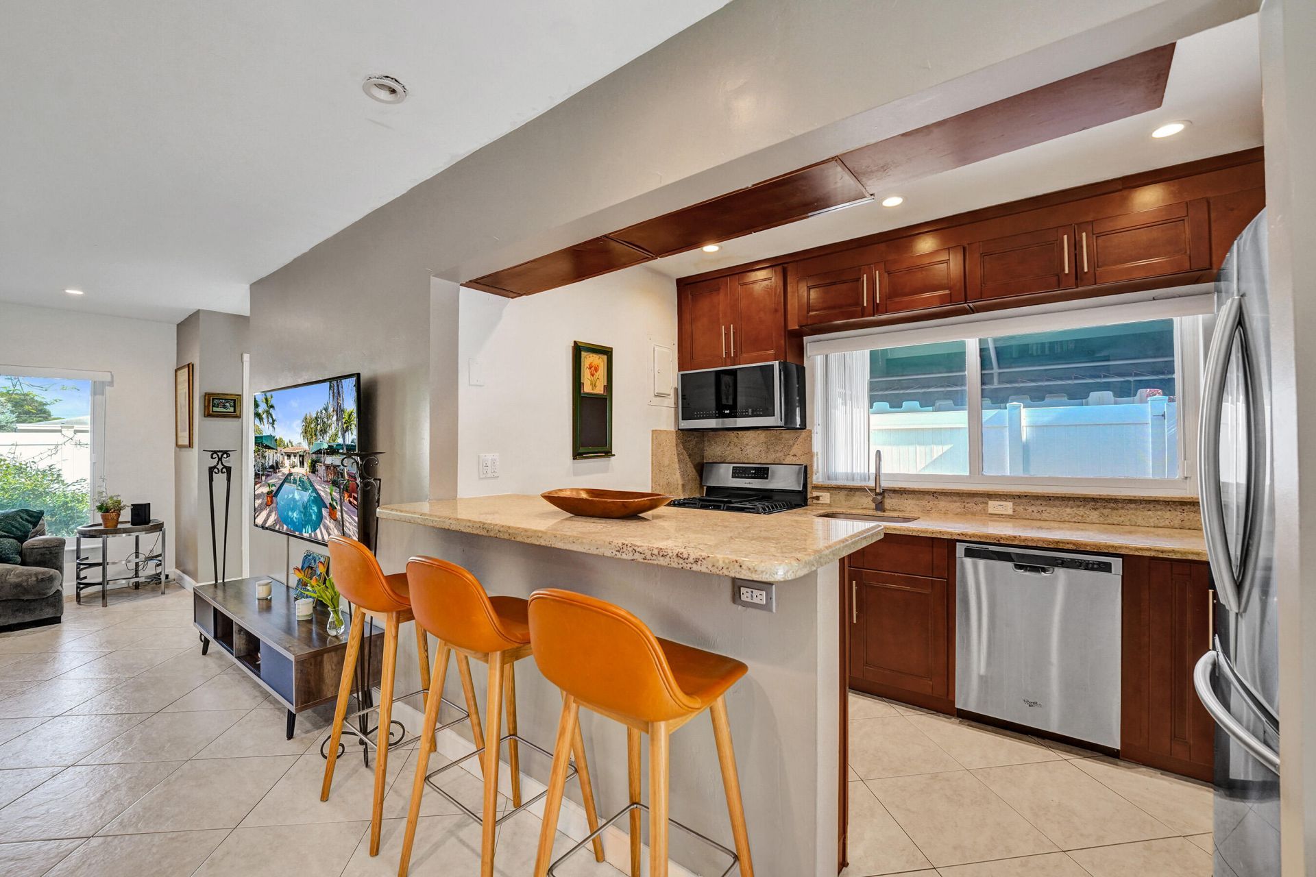 1036 NE 9th Avenue, Fort Lauderdale, FL 33304 Photo