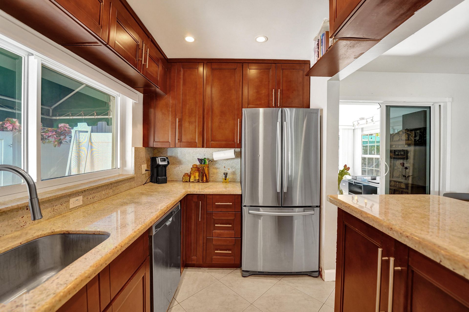 1036 NE 9th Avenue, Fort Lauderdale, FL 33304 Photo