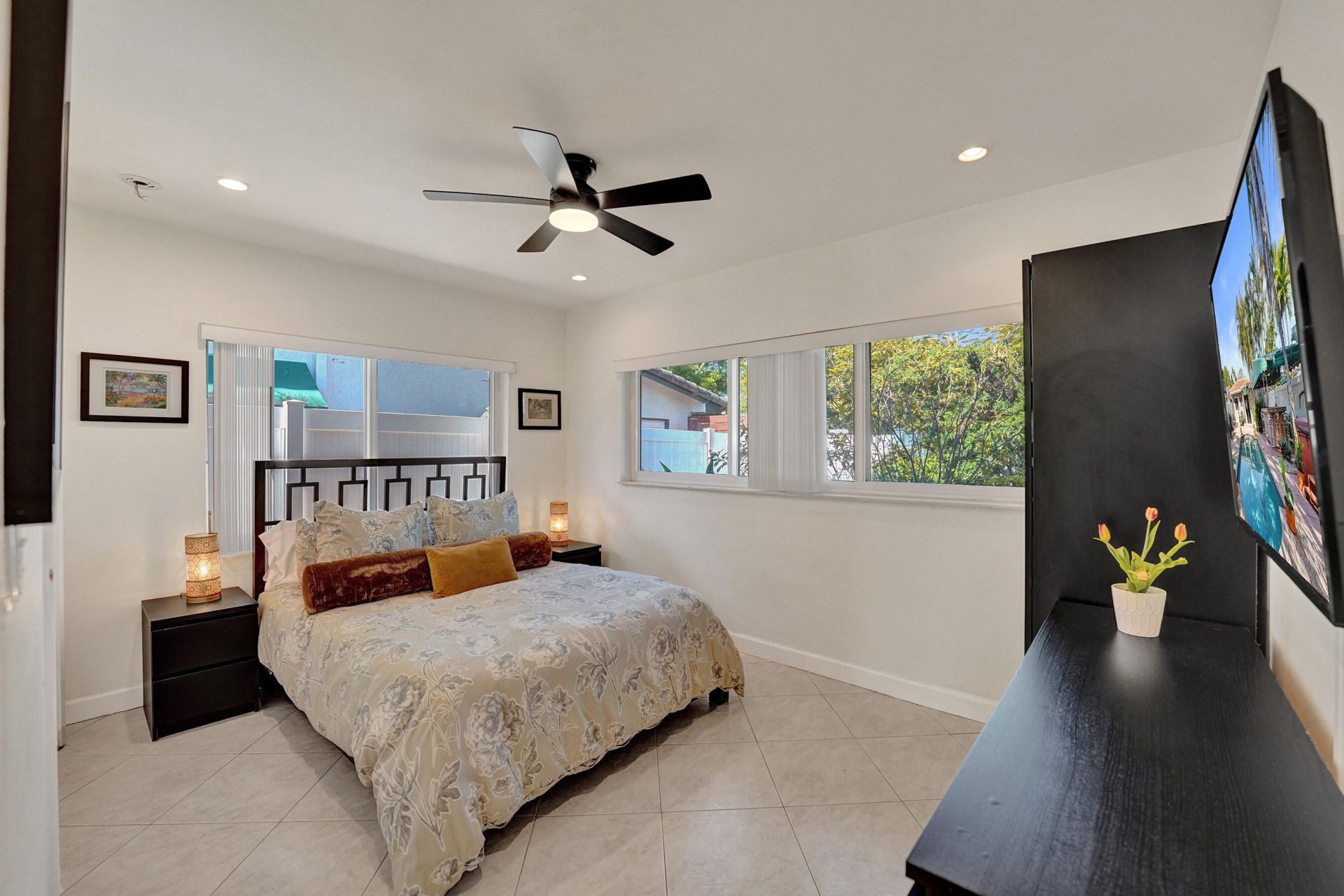 1036 NE 9th Avenue, Fort Lauderdale, FL 33304 Photo