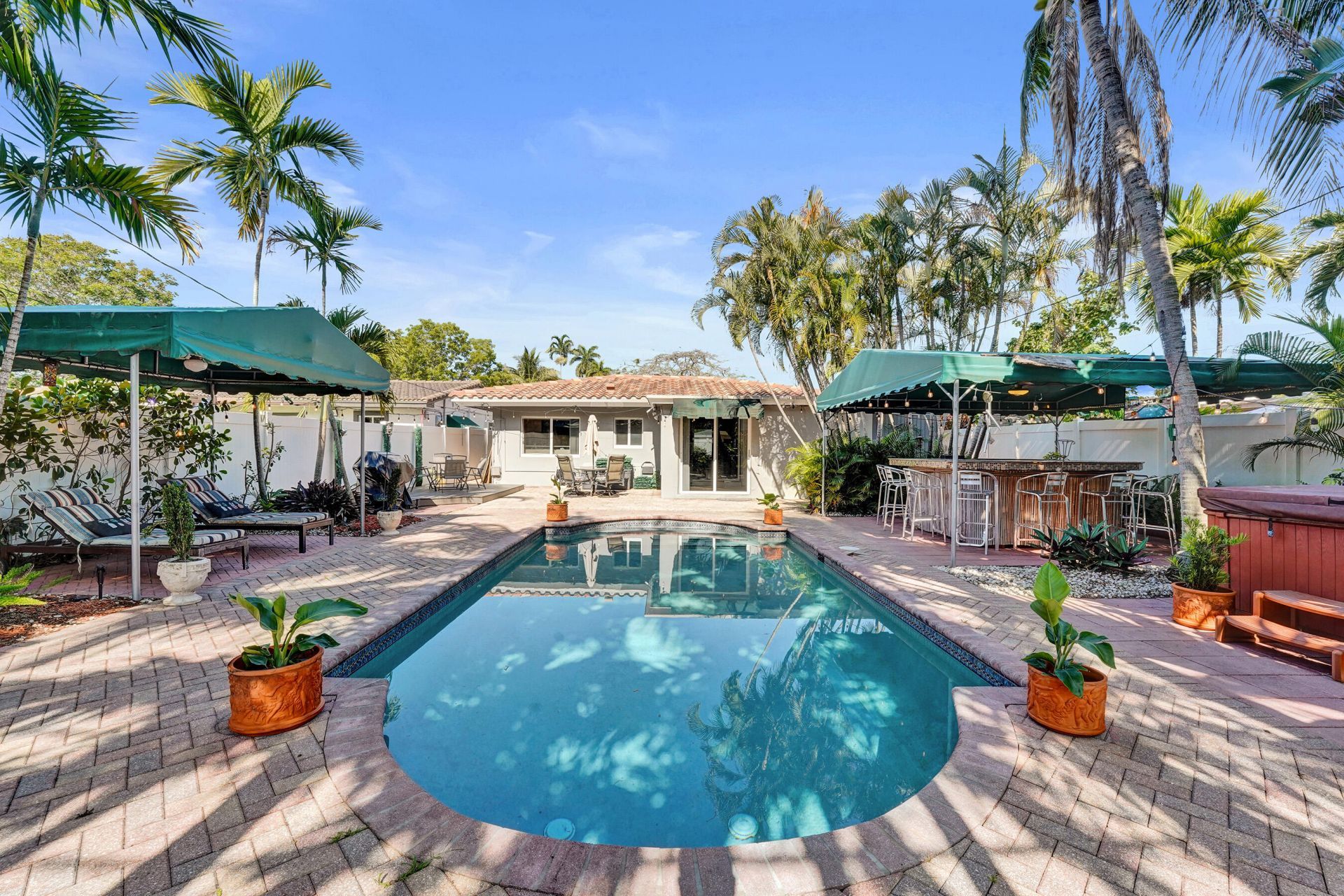 1036 NE 9th Avenue, Fort Lauderdale, FL 33304 Photo