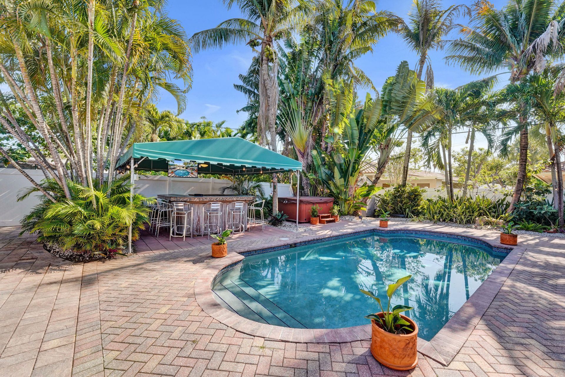 1036 NE 9th Avenue, Fort Lauderdale, FL 33304 Photo