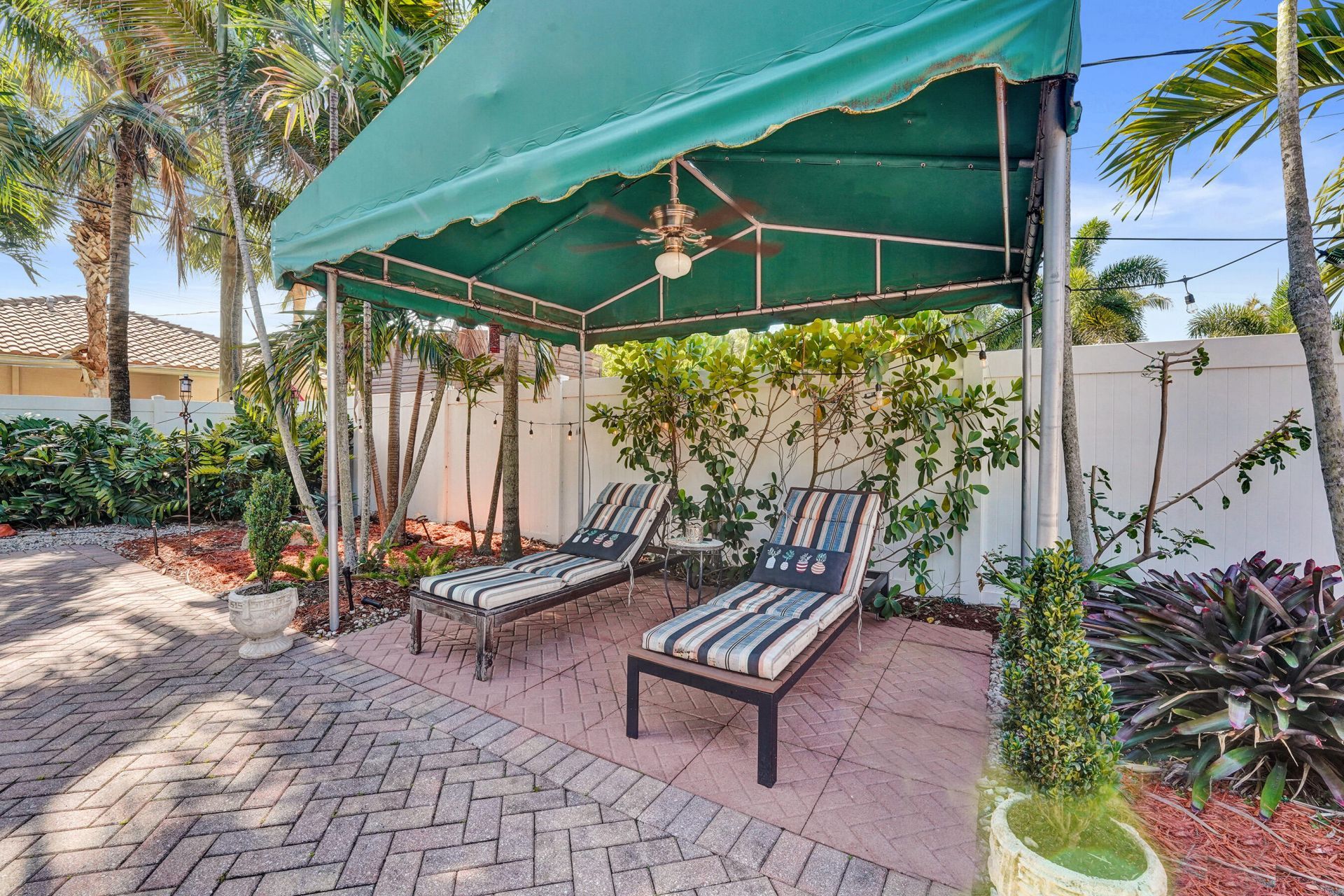 1036 NE 9th Avenue, Fort Lauderdale, FL 33304 Photo