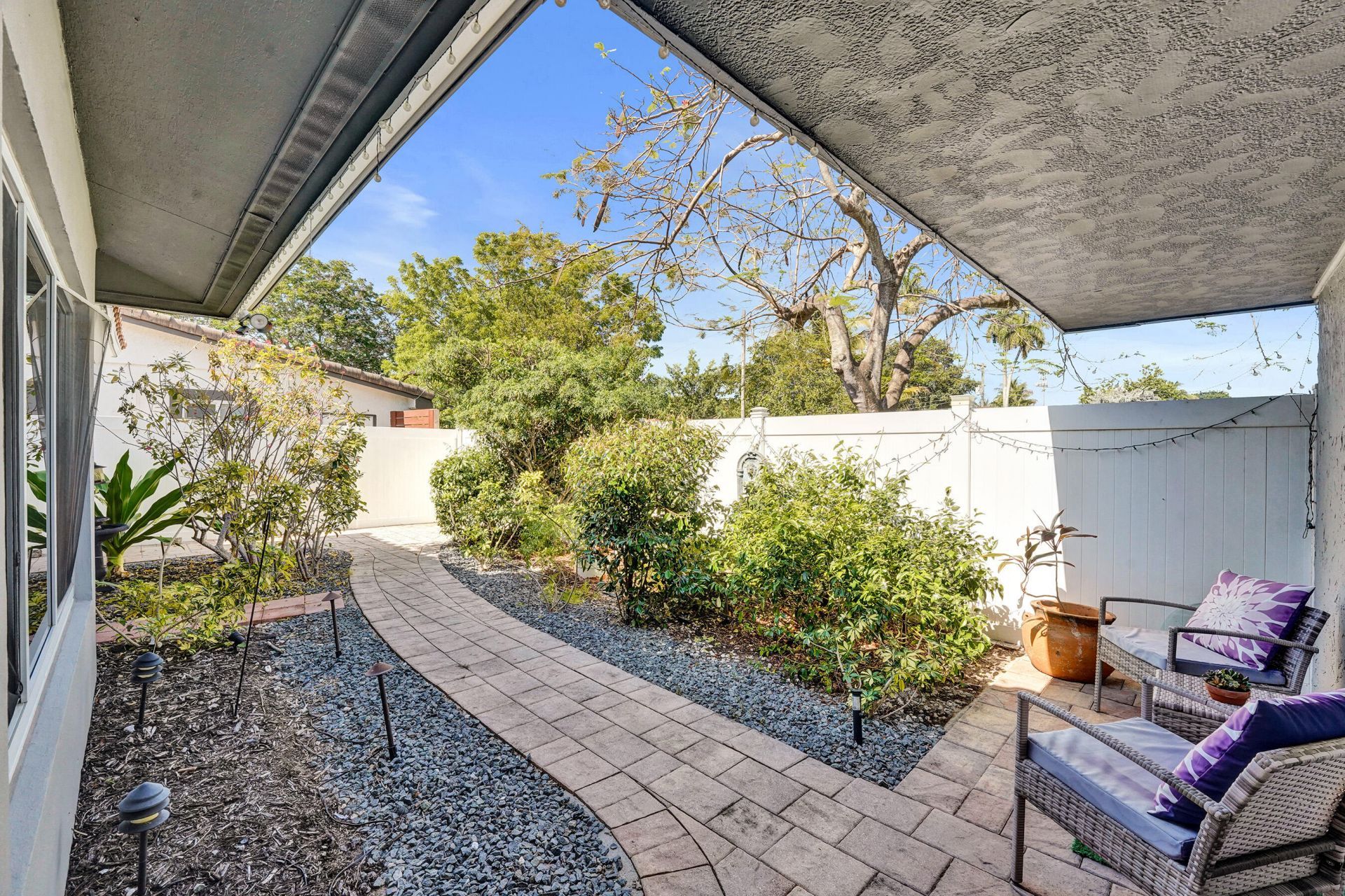1036 NE 9th Avenue, Fort Lauderdale, FL 33304 Photo