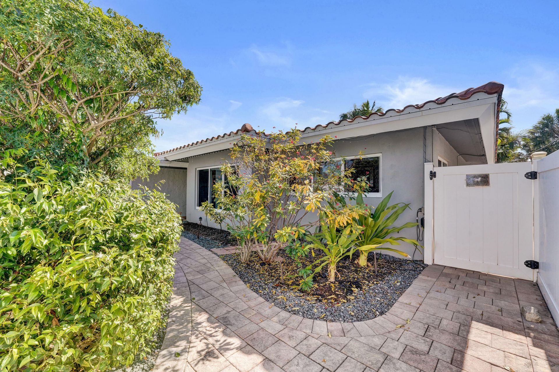 1036 NE 9th Avenue, Fort Lauderdale, FL 33304 Photo