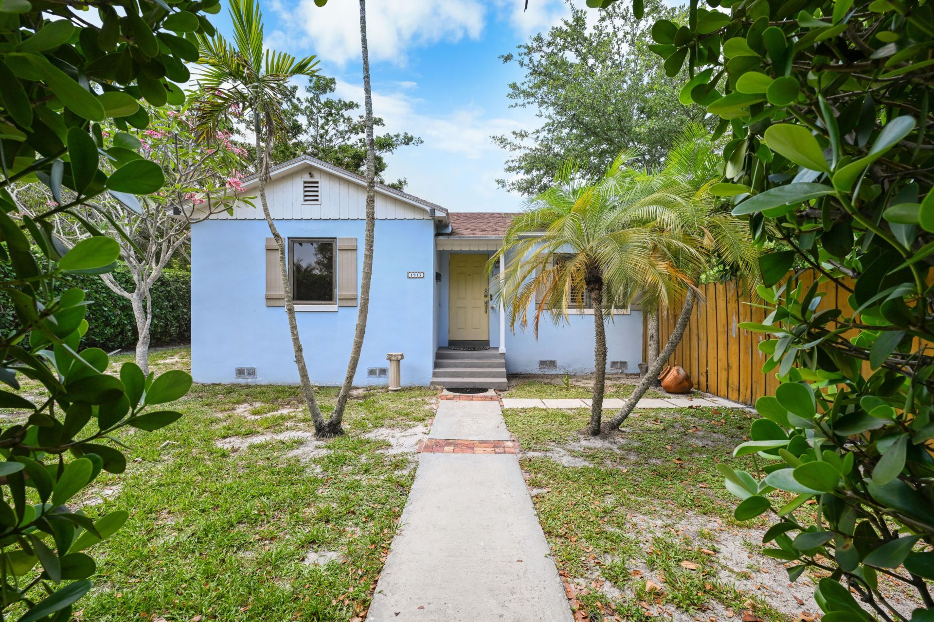1915 Lake Avenue, West Palm Beach, FL 33401 Photo
