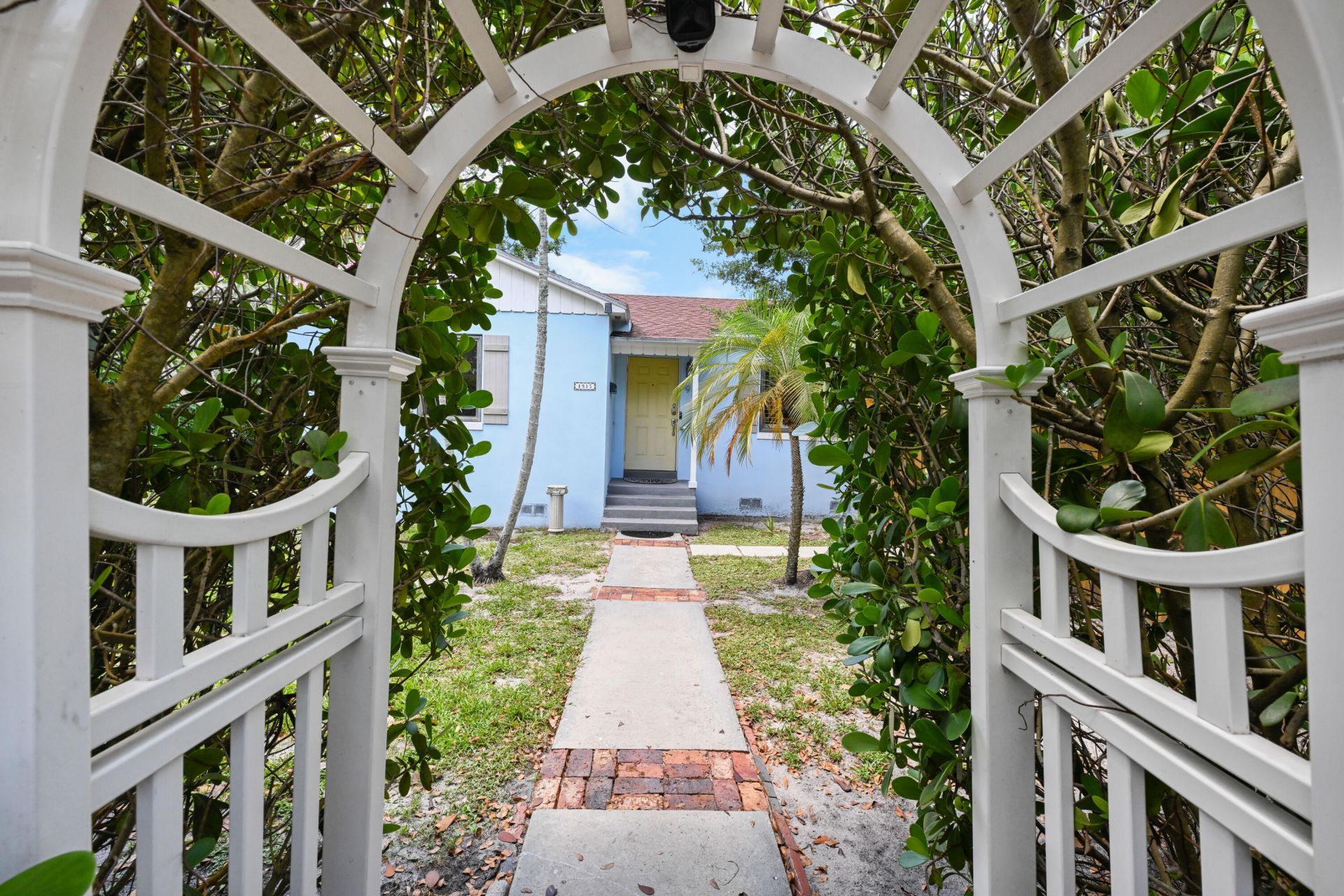 1915 Lake Avenue, West Palm Beach, FL 33401 Photo