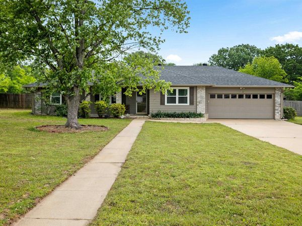 5700 Southview Drive, Jonesboro, AR 72404