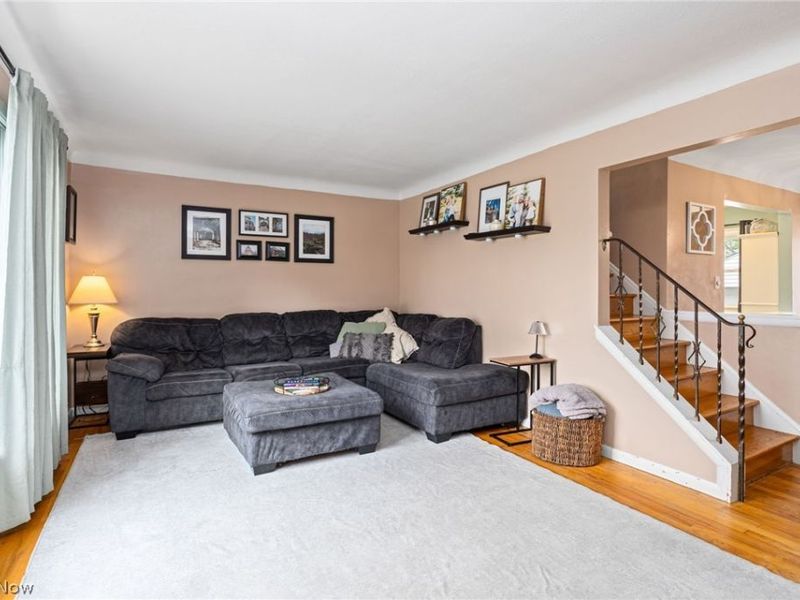 1234 W Miner Road, Mayfield Heights, OH 44124 Photo 8