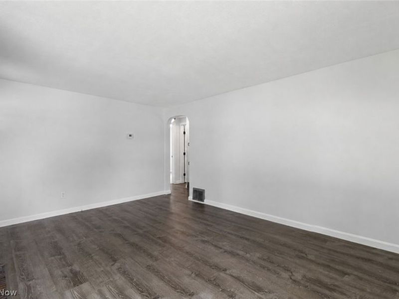 1514 37th Street NW, Canton, OH 44709 Photo 3