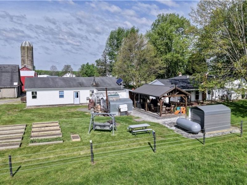 2393 Kinsman Road Northwest, North Bloomfield, OH 44450 Photo 18