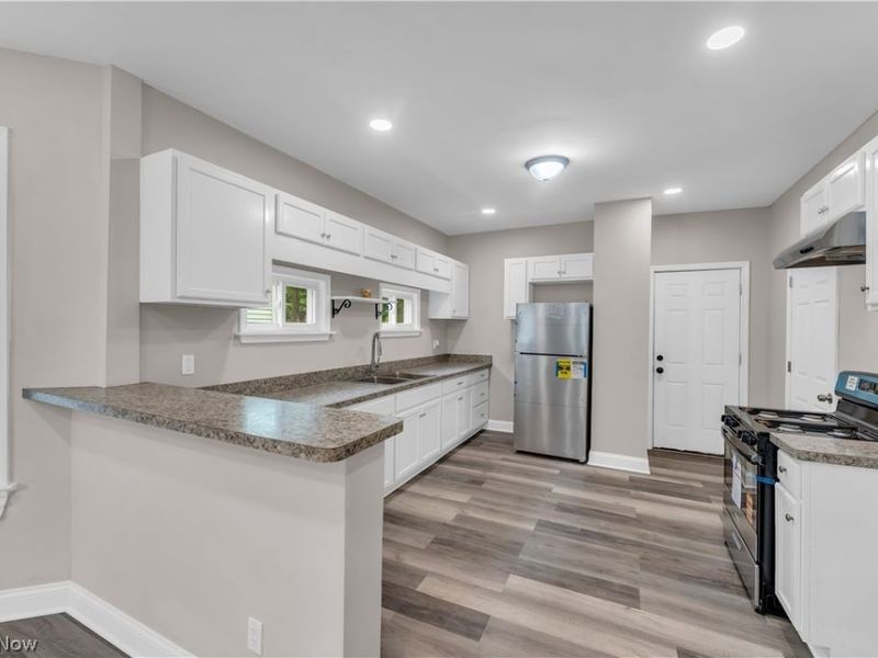 2344 E 86th Street, Cleveland, OH 44106 Photo 11