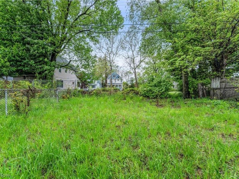 2344 E 86th Street, Cleveland, OH 44106 Photo 36