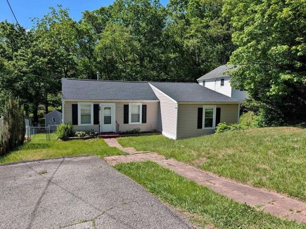 3709 Antietam DR , Roanoke, VA 24018