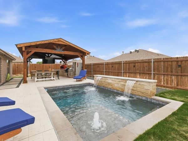 624 Aeronca Drive, Saginaw, TX 76179