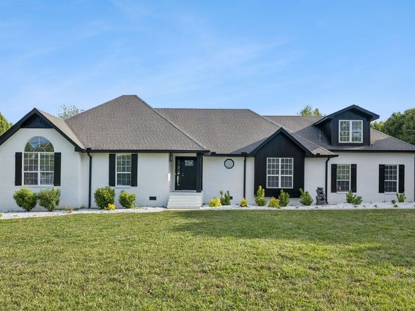 2891 Sulphur Springs Rd, Murfreesboro, TN 37129