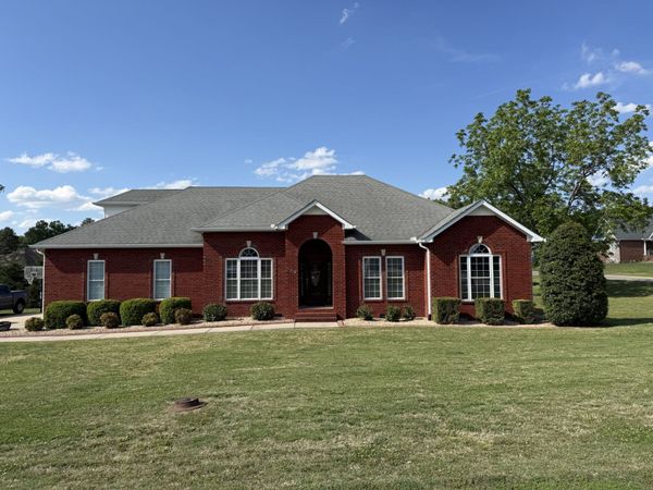 100 Canary Ln , Shelbyville, TN 37160