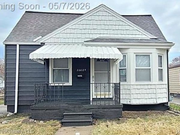 22084 Normandy Avenue, Eastpointe, MI 48021