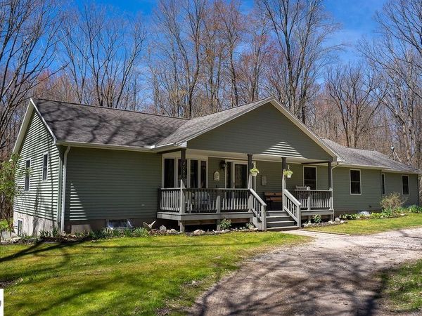 2795 Spruce Hill Drive, Farwell, MI 48622